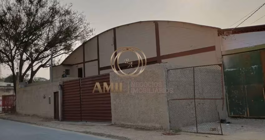 Ra amil aluga galpão industrial e comercial de 650m², pé direito de 9,50 metros, na divisa entre jacareí e são josé dos campos/sp