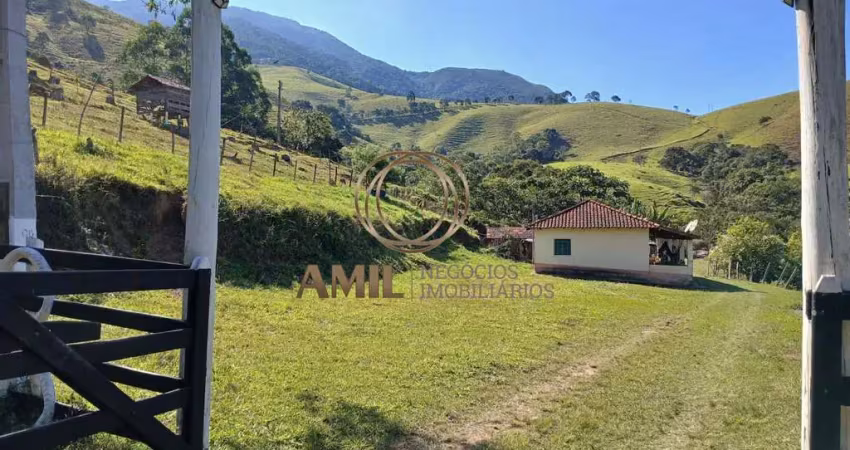 Vende-se sitio de 20 alqueires / 484.000m² / 3 dormitórios / nascente / cunha - sp