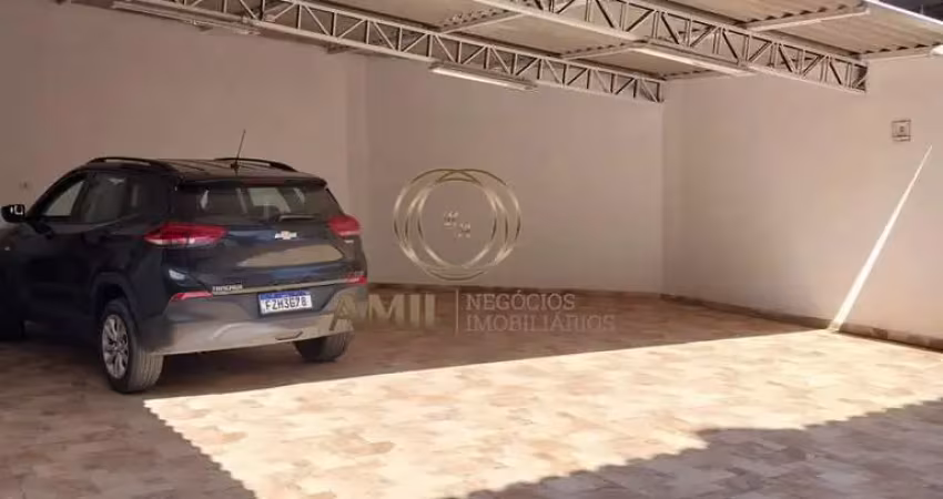 Imperdível casa sobrado de 478,55m² em paraibuna-sp: 4 qtos, 3 suítes, 2 salas, 4 banheiros, 5 vagas.