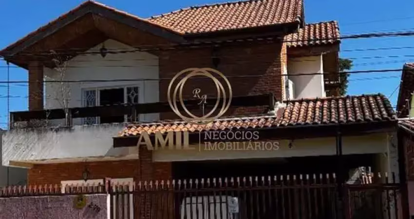 Venda de casa sobrado com área gourmet com churrasqueira, vila betânia - zona central de são josé dos campos