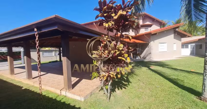 Sobrado residencial / comercial de alto padrão  / aruã / 05 dormitórios / 02 suíte / terreno 771 m² / 460 m² área construída/ caraguatatuba