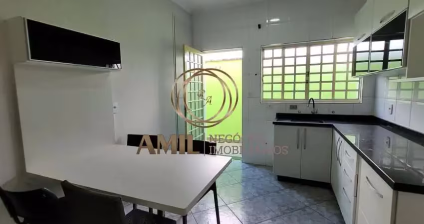 Casa assobradada /2 dormitórios sendo 01 suíte com armários  / 128m2 de construção/jardim sul/são josé dos campos - sp