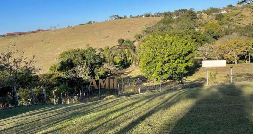 Ra amil vende / chácara para venda/permuta /4 dormitórios sendo 1 suíte / piscina / at 15.000m² / jacareí /