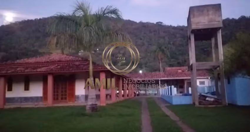 Ra amil, vende chácara plana e gramada,  com piscina e pesqueiro, bairro buquirinha - são josé dos campos - sp