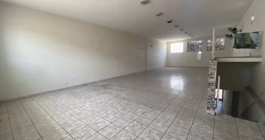 Ra amil negócios imobiliários vende: casa comercial sobrado com 90m² no bosque da saúde, região alto do são pedro em taubaté. espaço perfeito para aca