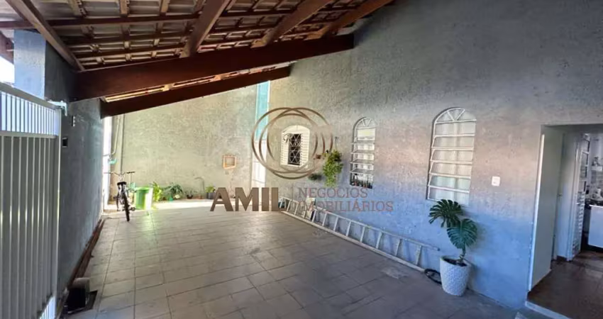 Casa /  jardim américa / 03 dormitórios com 01 suite  / 300m² ac  / taubaté