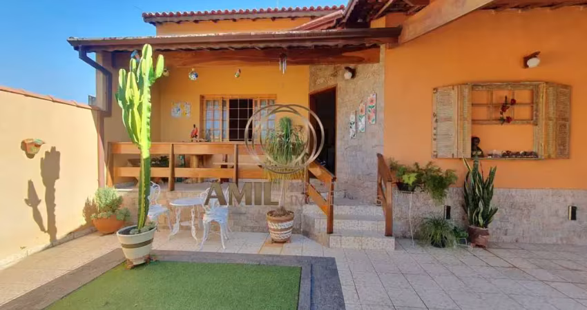 Excelente casa / jardim maria cândida / 03 dormitórios sendo 1 suite / 250 m²  / caçapava