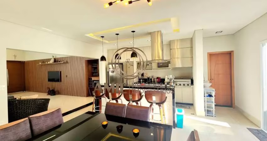 Casa no condomínio ouroville / residencial ouroville / 03 dormitórios / 185 m²/ taubaté