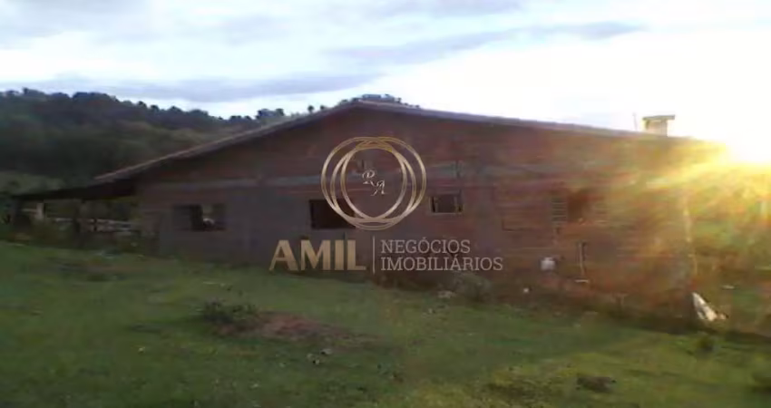 Vendo chácara 5 dormitórios / pomar / lago de pesca / 4900m² - morro do mujano - paraisópolis mg