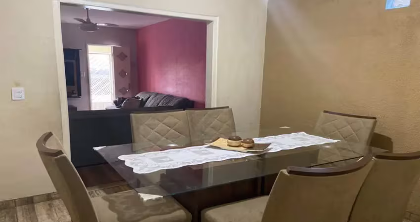Casa com 3 quartos à venda na Vila São Pedro, São José dos Campos 