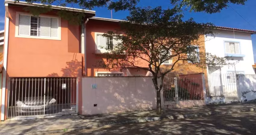 Casa sobrado / jardim nova florida / 04 dormitórios / jacareí / sp