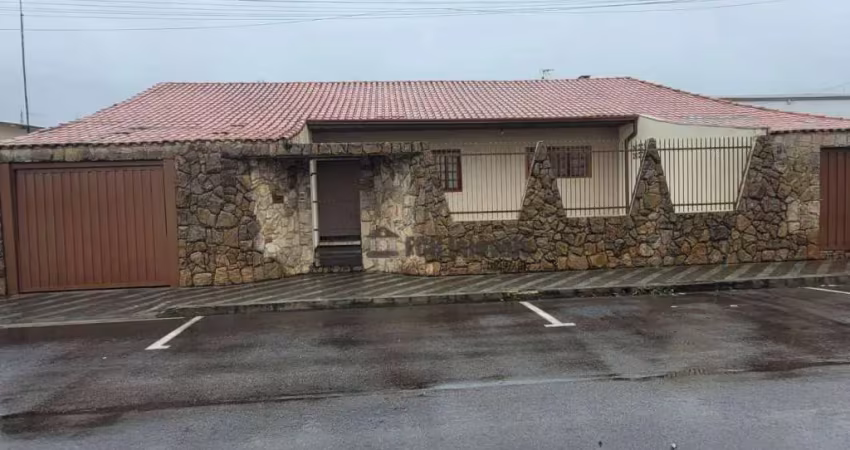 Casa com 3 dormitórios à venda, 231 m² por R$ 900.000,00 - Chácara Labronici - Boituva/SP