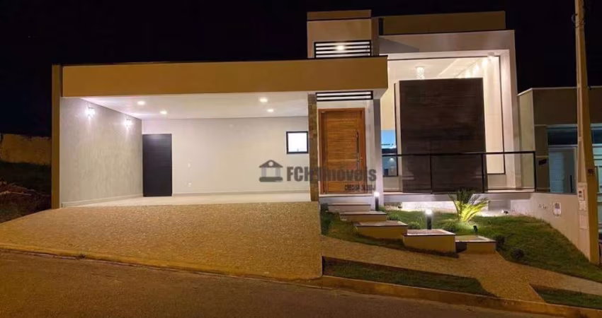 Casa com 3 dormitórios à venda, 200 m² por R$ 990.000,00 - Condominio Portal Vale do Sol - Porto Feliz/SP