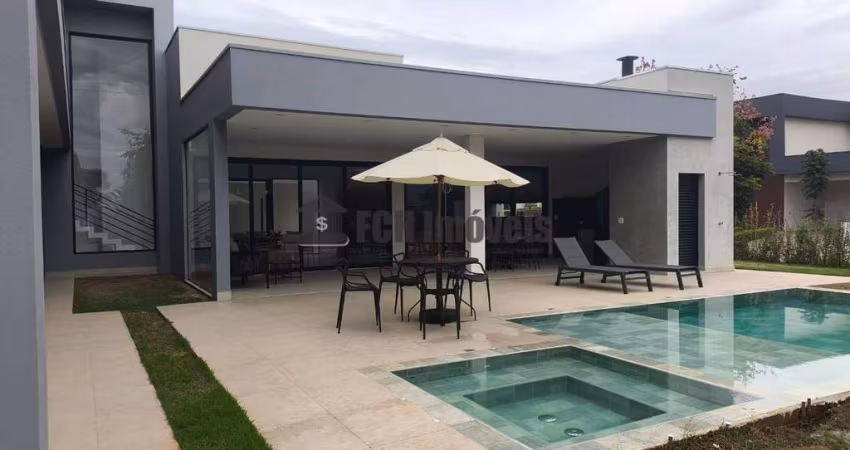Casa no Condomínio Portal Ville Gardênia em Boituva