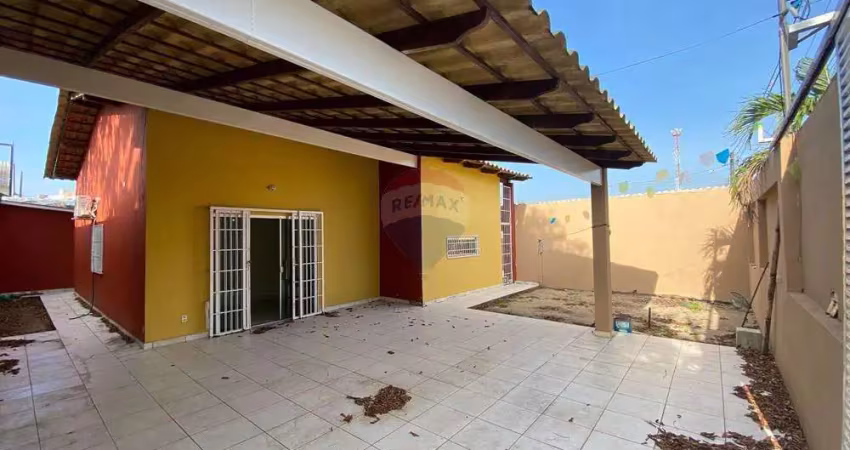 Casa para locação semi-mobiliada com 3 suítes e 3 vagas de garagem no parque 10.