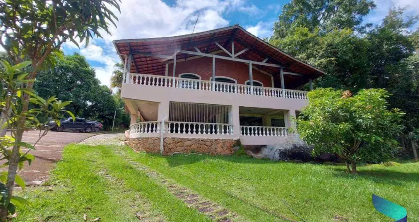 Sítio com cachoeira- com 4 dormitórios à venda, 30.000 m² por R$ 990.000 - Pitangueiras do Meio - Pedra Bela/SP