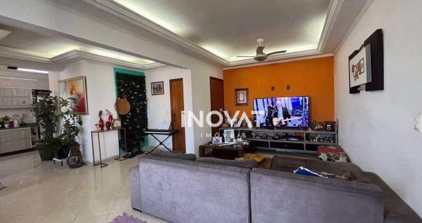 Apartamento com 3 dormitórios à venda, 140 m² por R$ 550.000,00 - Vila Guilhermina - Praia Grande/SP