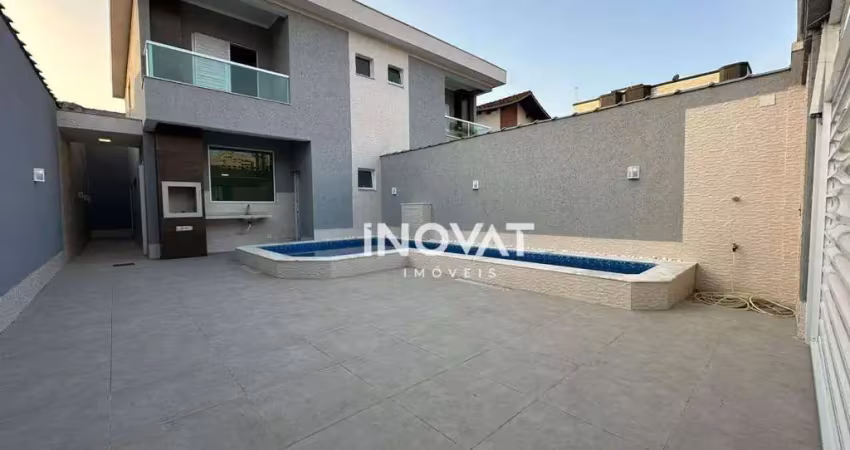 Excelente oportunidade de sobrado novo, 3 suítes, piscina, lado praia na vila tupi - praia grande!
