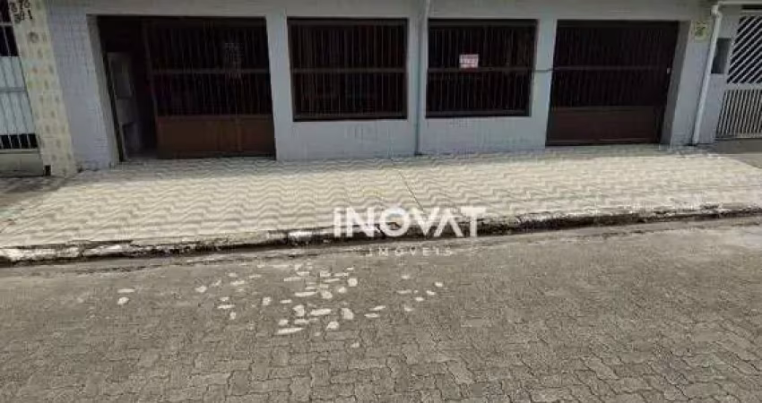 Casa com 3 dormitórios à venda por r$ 680.000,00 - vila guilhermina - praia grande/sp
