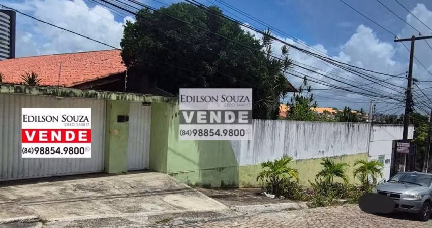Casa comercial com 5 salas à venda no Candelária, Natal 
