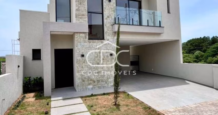 EXCELENTE CASA NO CONDOMÍNIO BOSQUE MISTRAL