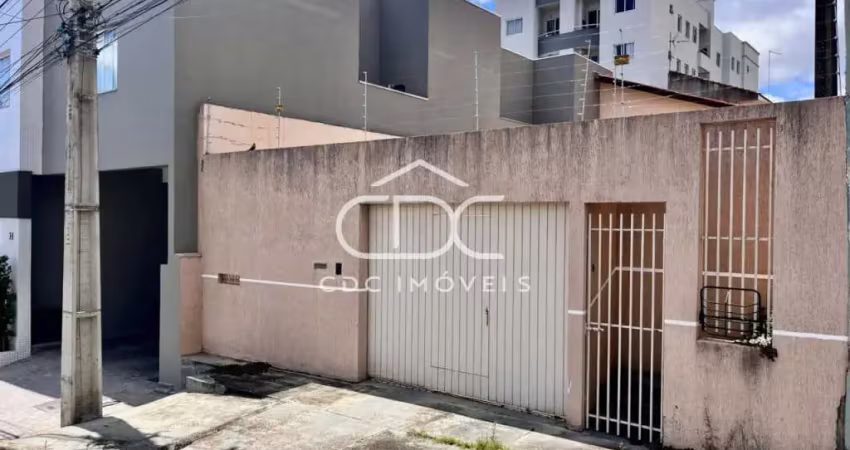 EXCELENTE CASA CENTRAL