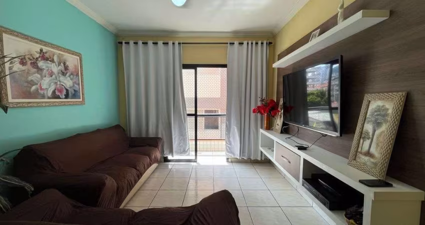 Apartamento 1 domritório com sacada, Canto do Forte em Praia Grande