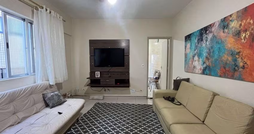 Apartamento 1 dormitório com sacada, na Tupi na cidade de Praia Grande