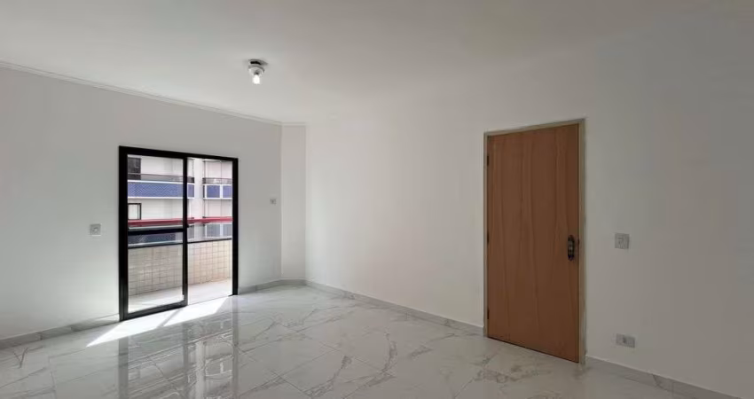 Apartamento 3 dormitórios sendo 1 suíte com 2 vagas de garagem na Guilhermina.