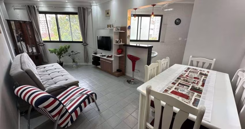 Apartamento à Venda  com 1 Dormitório na Vila Guilhermina, Praia Grande - SP