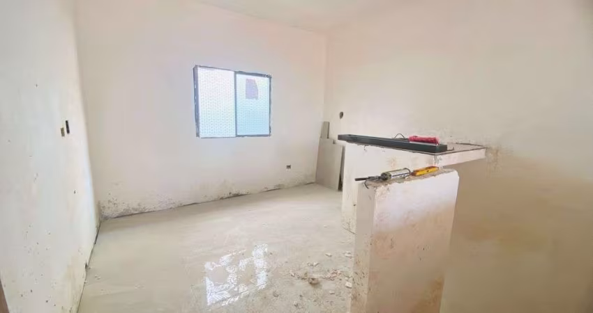 Sobrado Charmoso na Vila Guilhermina – 2 Quartos e 1 Vaga de Garagem!