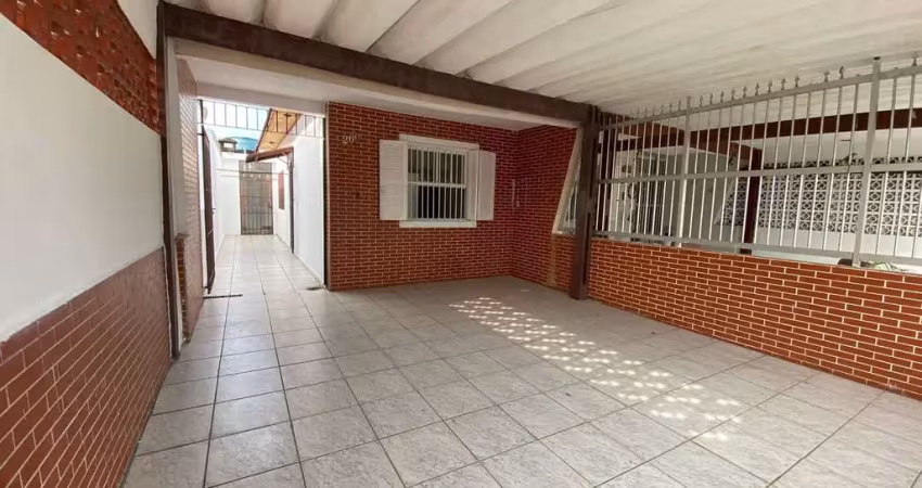 Casa de 2 dormitórios c/1 suíte mobiliada no bairro maracanã /praia grande/s.p.