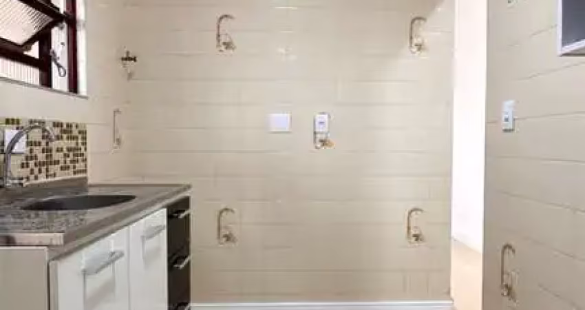 Apartamento de 2 dormitórios na vila tupi 275.000,00, praia grande - sp