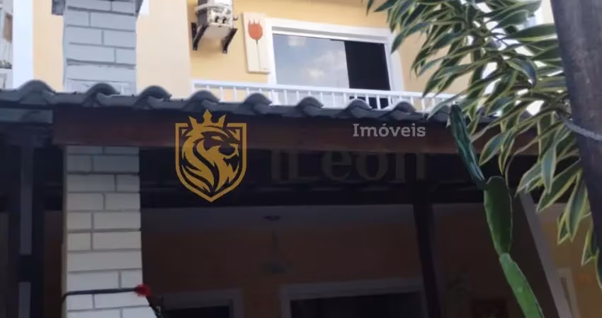 Oportunidade em ipitanga - casa com 2 suítes em condomínio