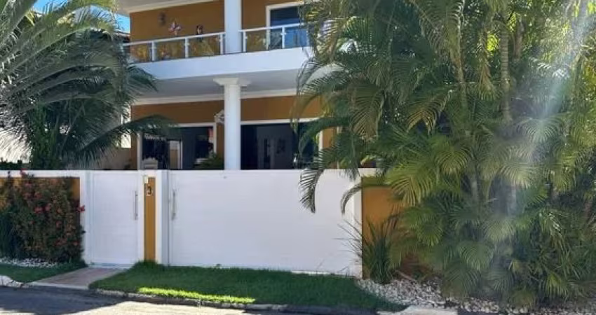 Luxuosa Casa Mobiliada com 5 Suítes e Piscina em Villas