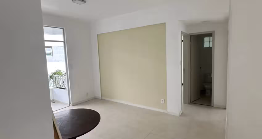 Apartamento à venda na pituba – reformado, ventilado e muito bem localizado!