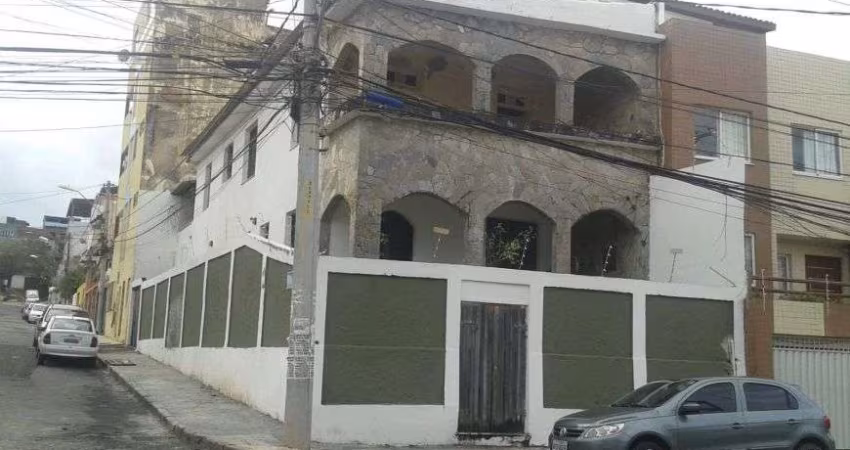 CASA - 4/4 COM SUÍTE - 356M² - PITUBA
