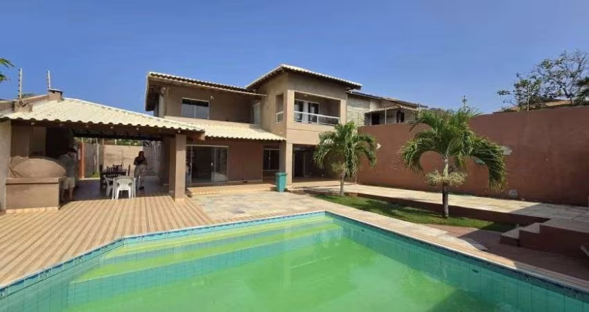 CASA - 7 QUARTOS SENDO 3 SUÍTES - VILAS DO ATLANTICO
