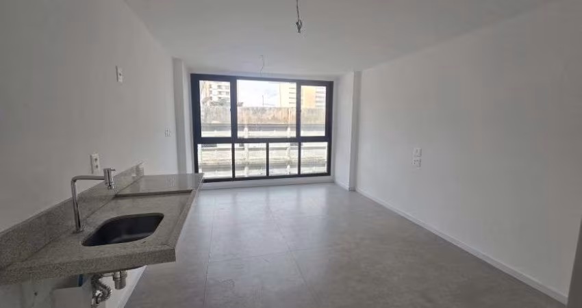 STUDIO - 27M² - ANDAR INTERMEDIÁRIO - CORREDOR DA VITÓRIA