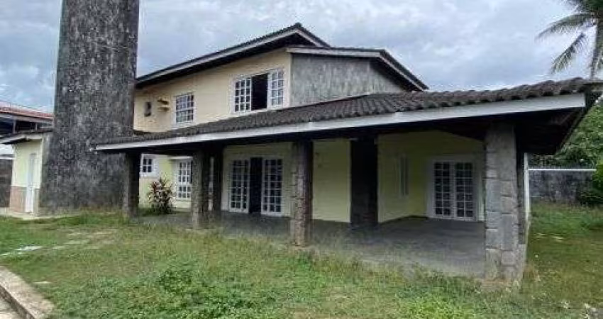 CASA LINDISSIMA - 5 QUARTOS SENDO 3 SUÍTES - ITAPUÃ