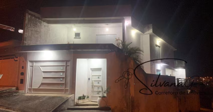 SOBRADO Á VENDA COM 3 DORMITORIOS E 1 SÚITE ,200M² DE ARÉA CONT E 157,77M² DE TERRNO NA VILA REI /MOGI DAS CRUZES SP