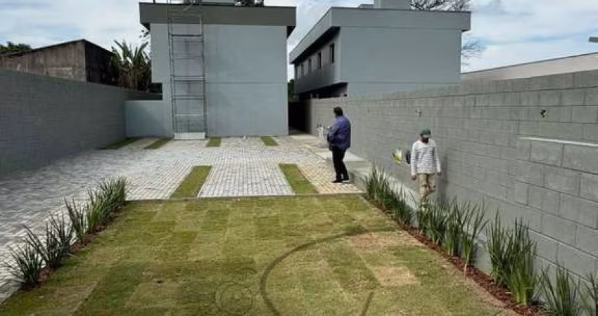 Sobrado em Villagio á venda  com 2 dormitorios, 2 banheiros e 59m² / Villagio no bairro Vila São Paulo, localizado na ci
