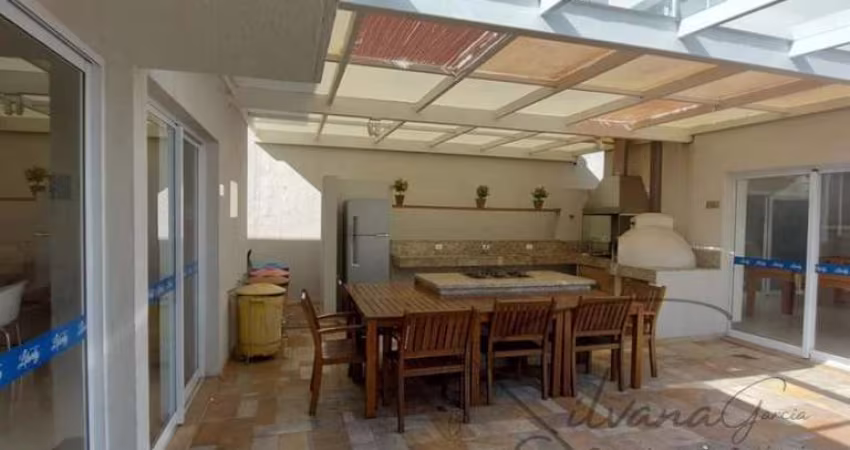 Sobrado com 03 dormitórios sendo 01 Suíte com closet e 02 vagas em Cond Fechado - Residencial Liberty Alto Ipiranga