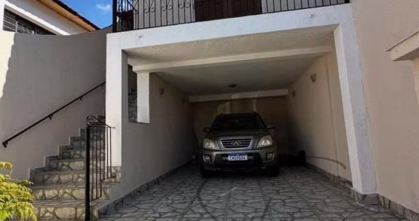 Sobrado para Venda em Mogi das Cruzes, Vila Vitória, 3 dormitórios, 2 suítes, 4 banheiros, 2 vagas