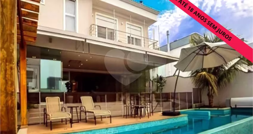 Condomínio com 4 quartos à venda em Morato - SP