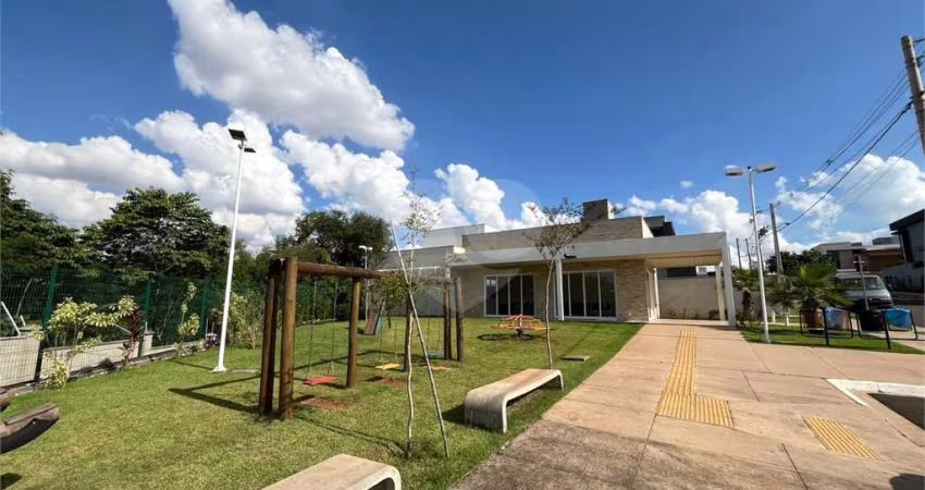Condomínio à venda em Jardim São Francisco - SP