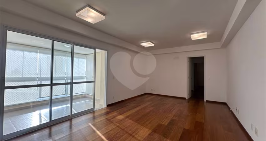 Apartamento com 3 quartos para locação em Alemães - SP