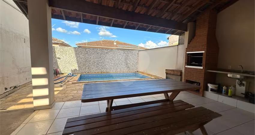 Casa com 3 quartos à venda ou para locação em Residencial Portal Da Água Branca - SP
