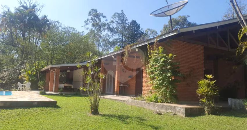 Chácara com 3 quartos à venda em Camargo - SP