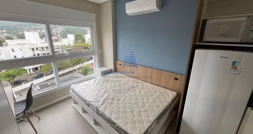 Studio no bairro carvoeira, totalmente mobiliado, com 1 vaga de garagem, florianópolis/sc